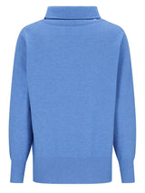 Hellblaues Rollkragenpullover mit gerippten Bündchen und Saum, aus weichem Baumwollstoff.