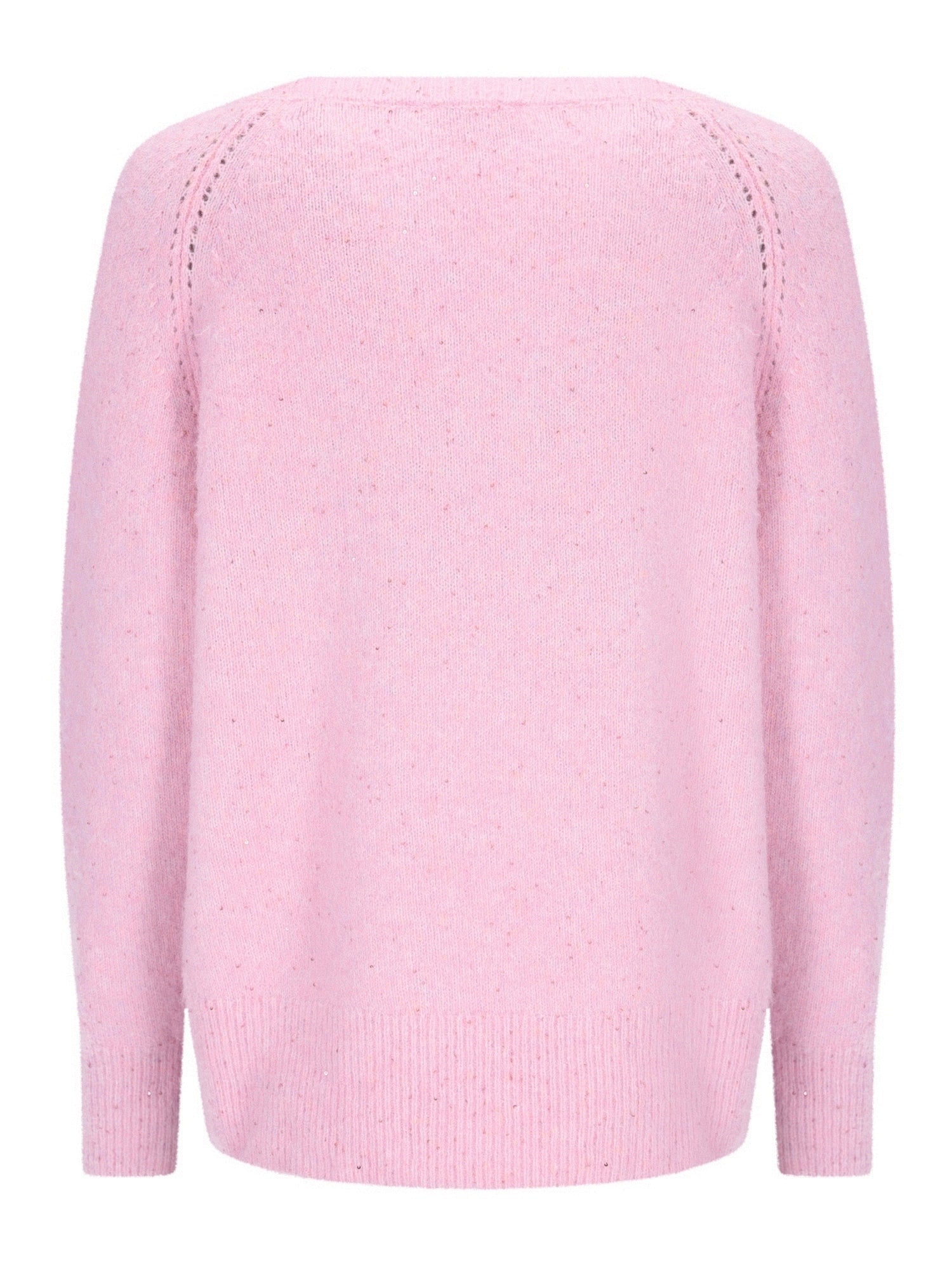 Hellrosa Pullover mit Lochmuster-Details und gerippten Manschetten, wahrscheinlich aus Baumwolle oder einem ähnlich weichen Material gefertigt.