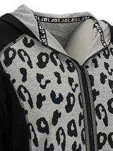 Leopardenmuster-Kapuzenpulli mit Reißverschluss und schwarz-weißem Muster, aus Baumwollmischgewebe.