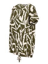 Shirtbluse abstrakter Animalprint in Olivgrün-Creme-Zebramuster mit kurzen Ärmeln und Kordel-Saum