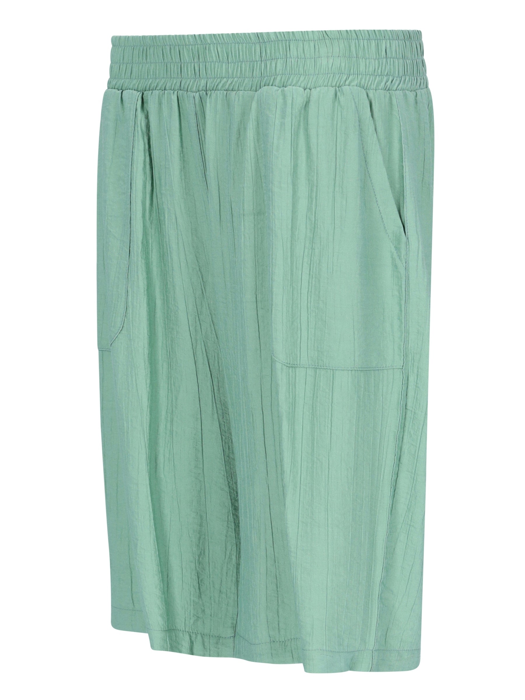 Bermuda Struktur Leinenoptik: hellgrüne fließende Shorts mit Gummibund und Seitentaschen