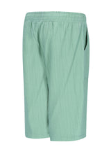 Bermuda Struktur Leinenoptik: Hellgrüne, strukturierte Shorts mit Gummibund und Seitentaschen