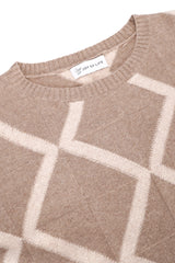 Beiger pullover intarsien raute mit cremefarbenem geometrischem diamantmuster aus strickmaterial