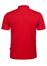 Rotes Poloshirt mit kurzen Ärmeln.