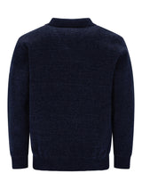 Marineblaues, strukturiertes Pullover mit hohem Kragen und langen Ärmeln.