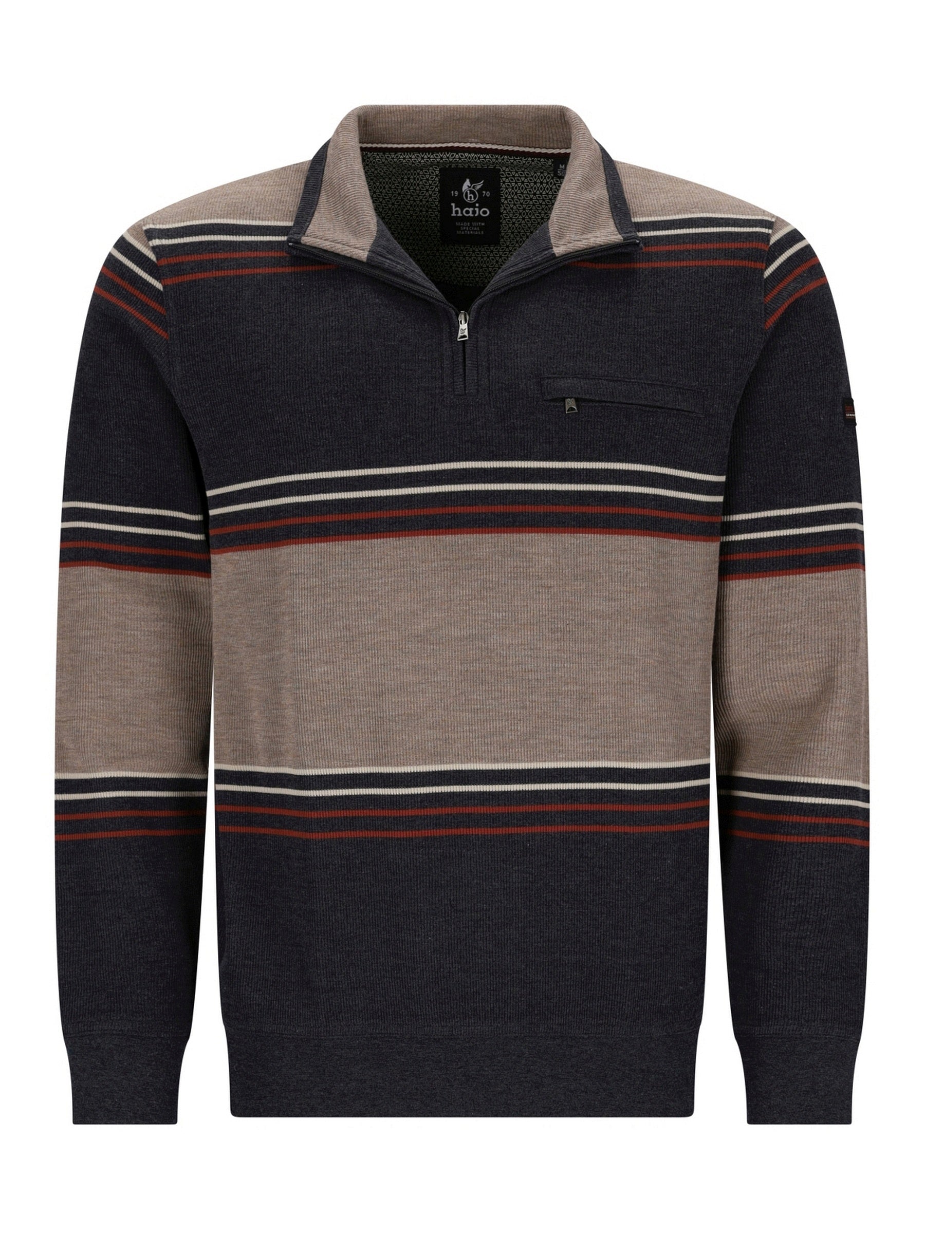 Marineblauer und brauner gestreifter Pullover mit Halbzipperkragen.