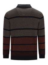 Braunes und schwarzes gestreiftes Poloshirt mit geripptem Kragen und Manschetten, wahrscheinlich aus Baumwolle oder Polyester-Mischung gefertigt.