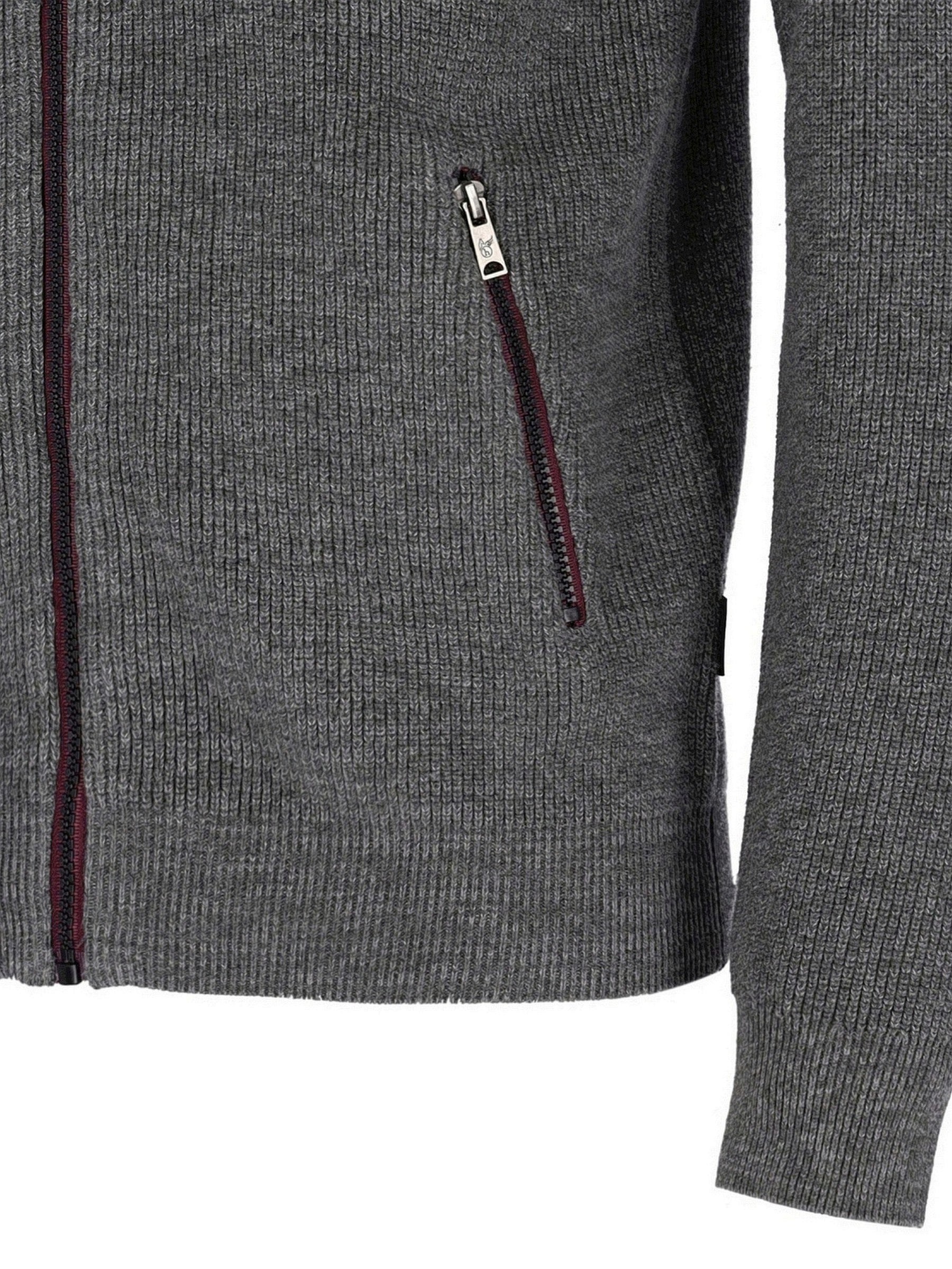 Kohle-grauer Reißverschluss-Pulli mit Burgunder-Akzenten und gerippter Textur.