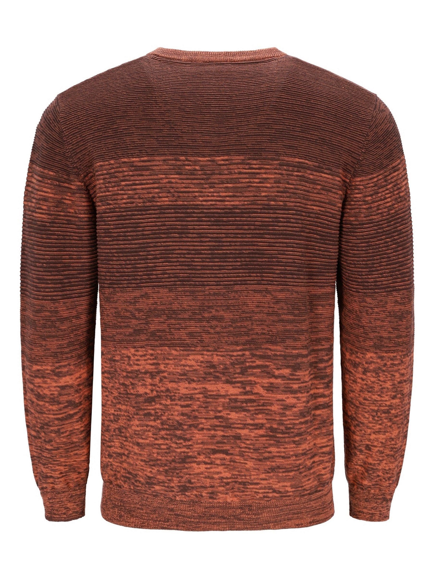 Rostfarbener Pullover mit gemaschtem Gewebe und gerippten Manschetten, wahrscheinlich aus Wolle oder Baumwollmischung.