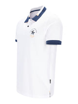 Weißes Pikee-Poloshirt mit dezenter Bruststickerei, navy Kragen und Bündchen