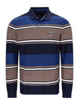 Ein herren rugbyshirt in herringbone-optik mit garngefärbtem streifenverlauf in marine blau beige und weiß