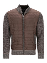 Braune gesteppte bomberjacke mit texturierten grauen strickärmeln und kragen sowie reißverschluss und ribbmanschetten