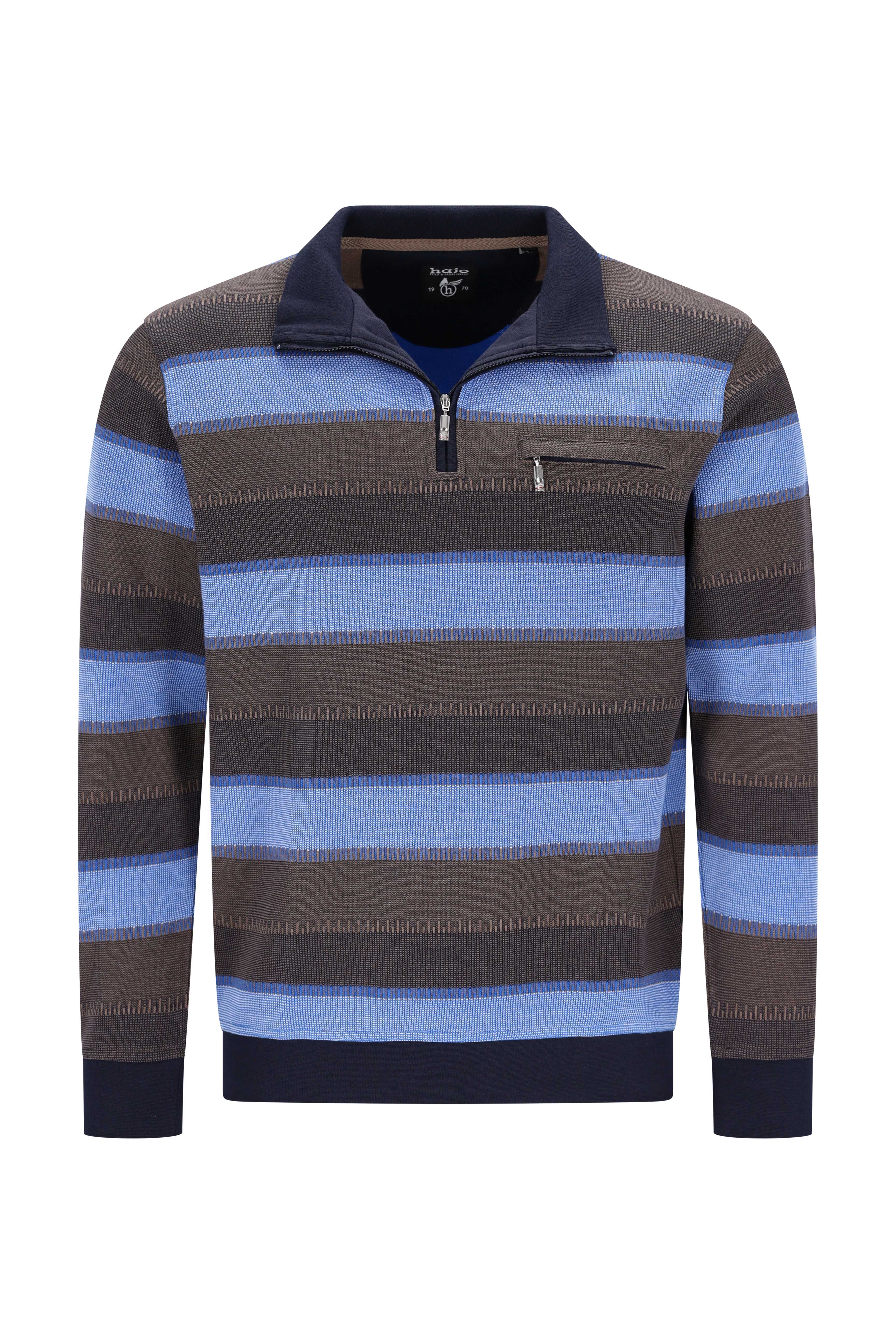 Ein herren langarm troyersweatshirt mit 1/4-reißverschluss, navy kragen und manschetten in blau braun gestreift