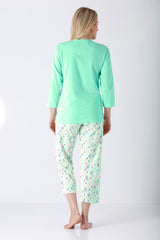 Damen Schlafanzug 7/8: Minzgrüner Langarm-Top mit weißer Capripants Muster