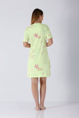 Damen Sleepshirt Klima-Light grün mit rosa Schmetterlingsschrift-Druck