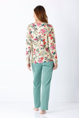 Beige damen schlafanzug langarmshirt mit kräftigem pink und rotem blumenmuster klima komfort original
