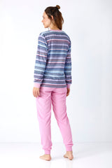 Damen schlafanzug aus klima-frottee mit rosa langarmshirt und gestreiftem top in lavendel blau und schwarz