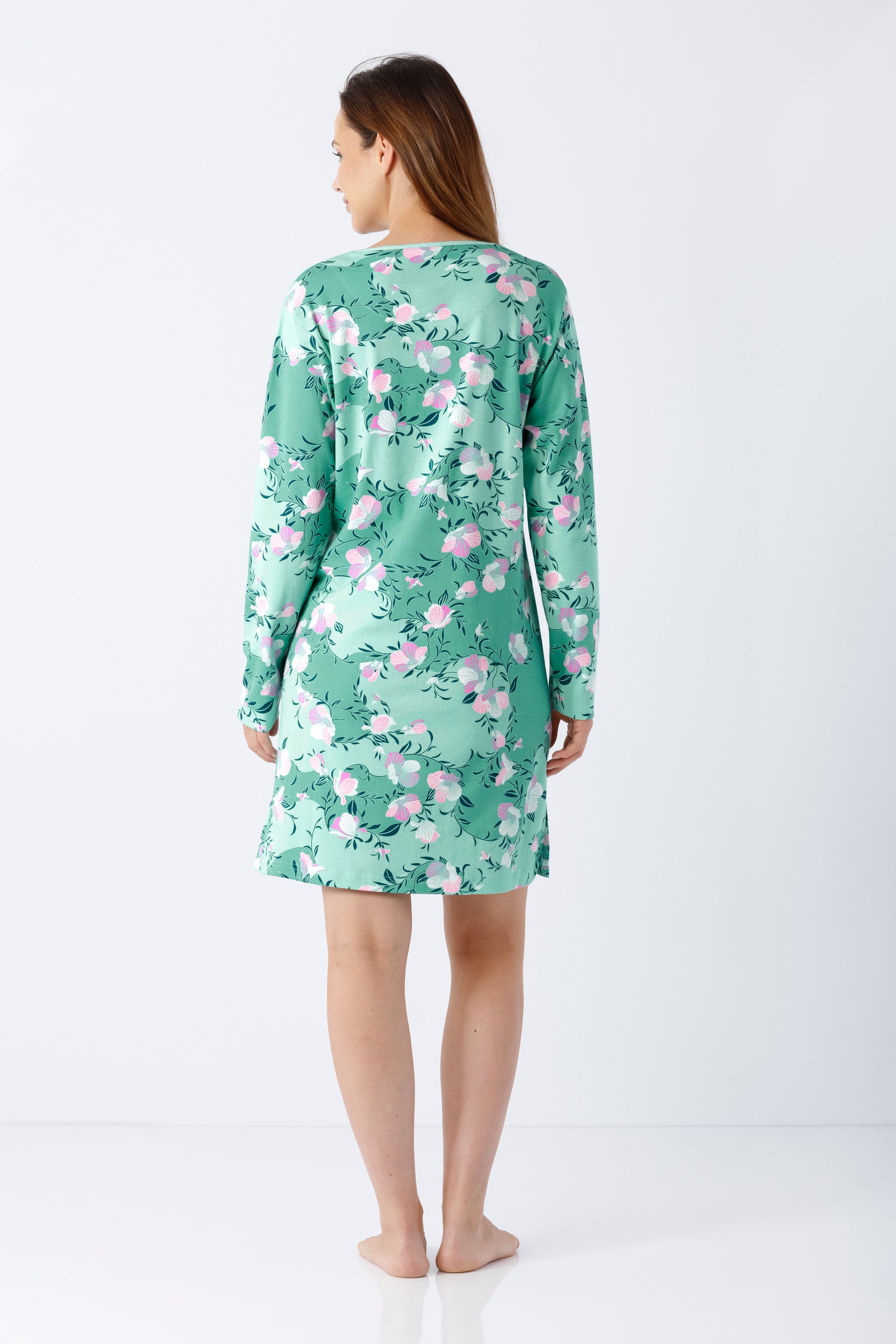 Damen sleepshirt 95 cm aus premium baumwolle tencel modal in mintgrün mit langärmeligem floralmuster
