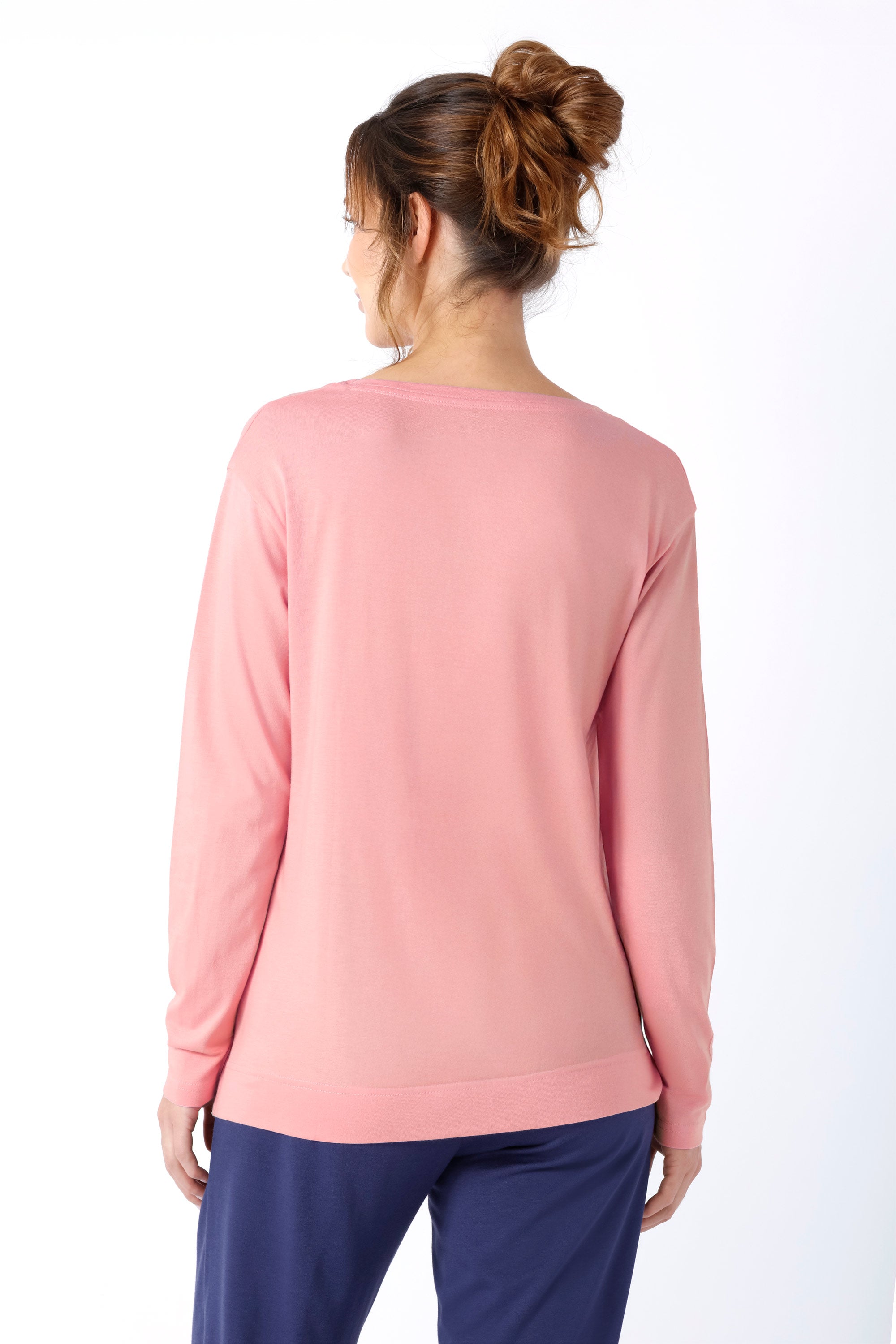 Damen shirt Mio x Mia in softem rosa mit langärmeln und rundhalsausschnitt aus premium cotton TENCEL modal