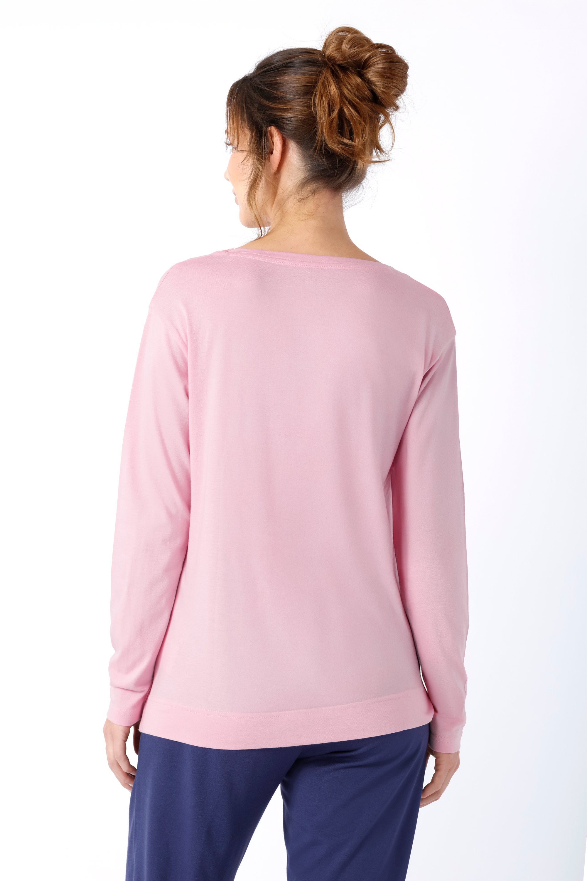 Ein softes rosa damen shirt mio x mia premium aus cotton und tencel modal mit langarm und rundhalsausschnitt
