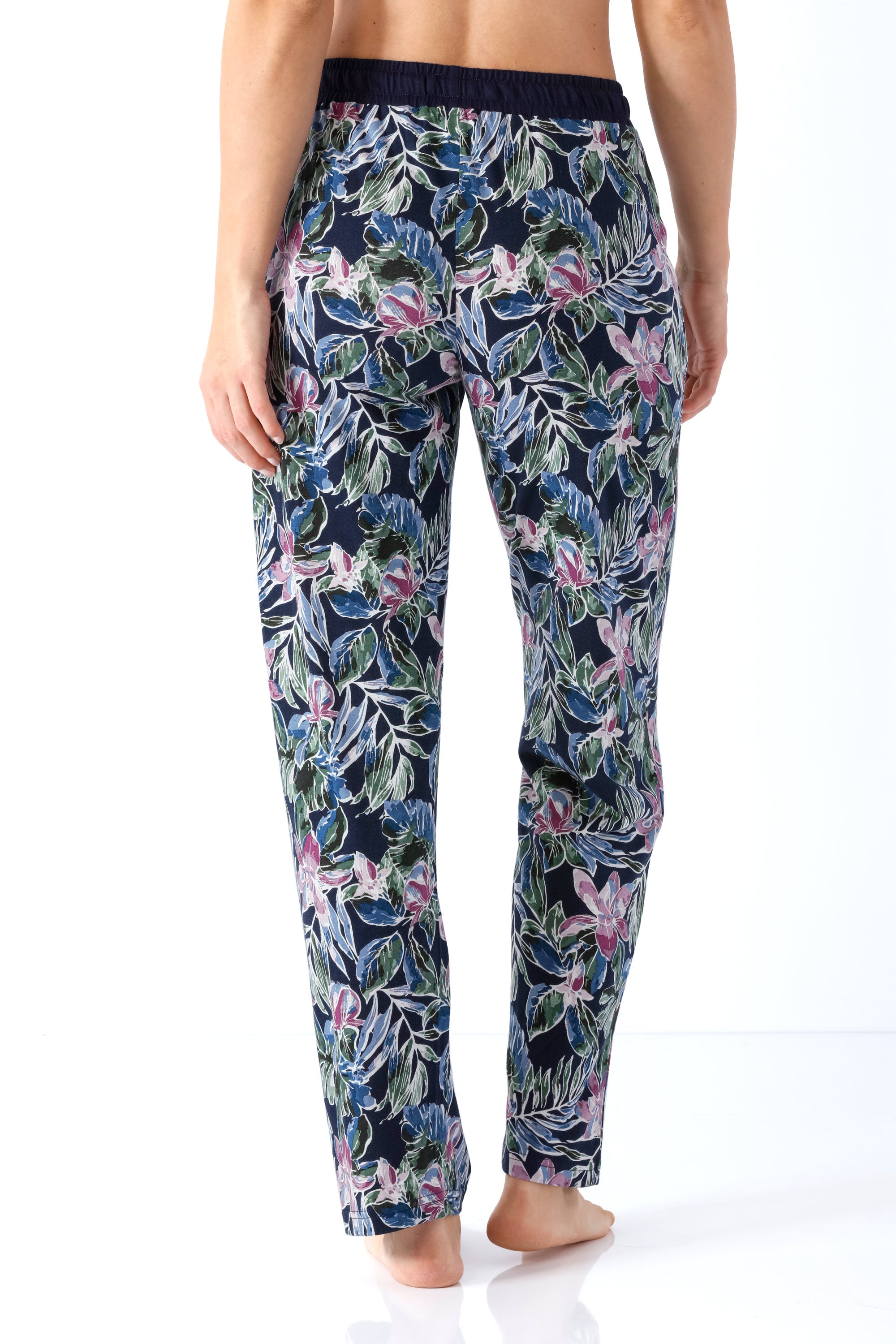 Damen hose mio x mia premium cotton tencel modal in dunkelblau mit elastischem bund und floralem muster in rosa und grün