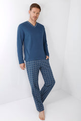 Herren schlafanzug premium blaues v-necks langarmoberteil aus baumwolle mit weißem rand und sticklogo