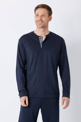 Herren shirt mio x mia navyblau langärmeliges henley pajama top mit grauem knopfverschluss aus premium cotton tencel modal