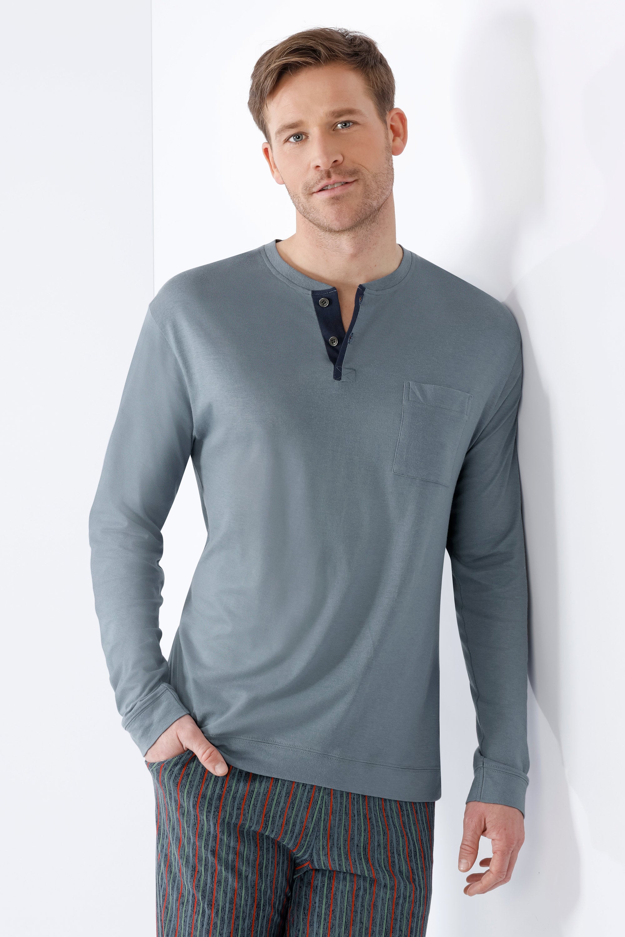 Gray langarm henley herren shirt mio x mia premium cotton tencel modal mit brusttasche und dunkler knopfleiste