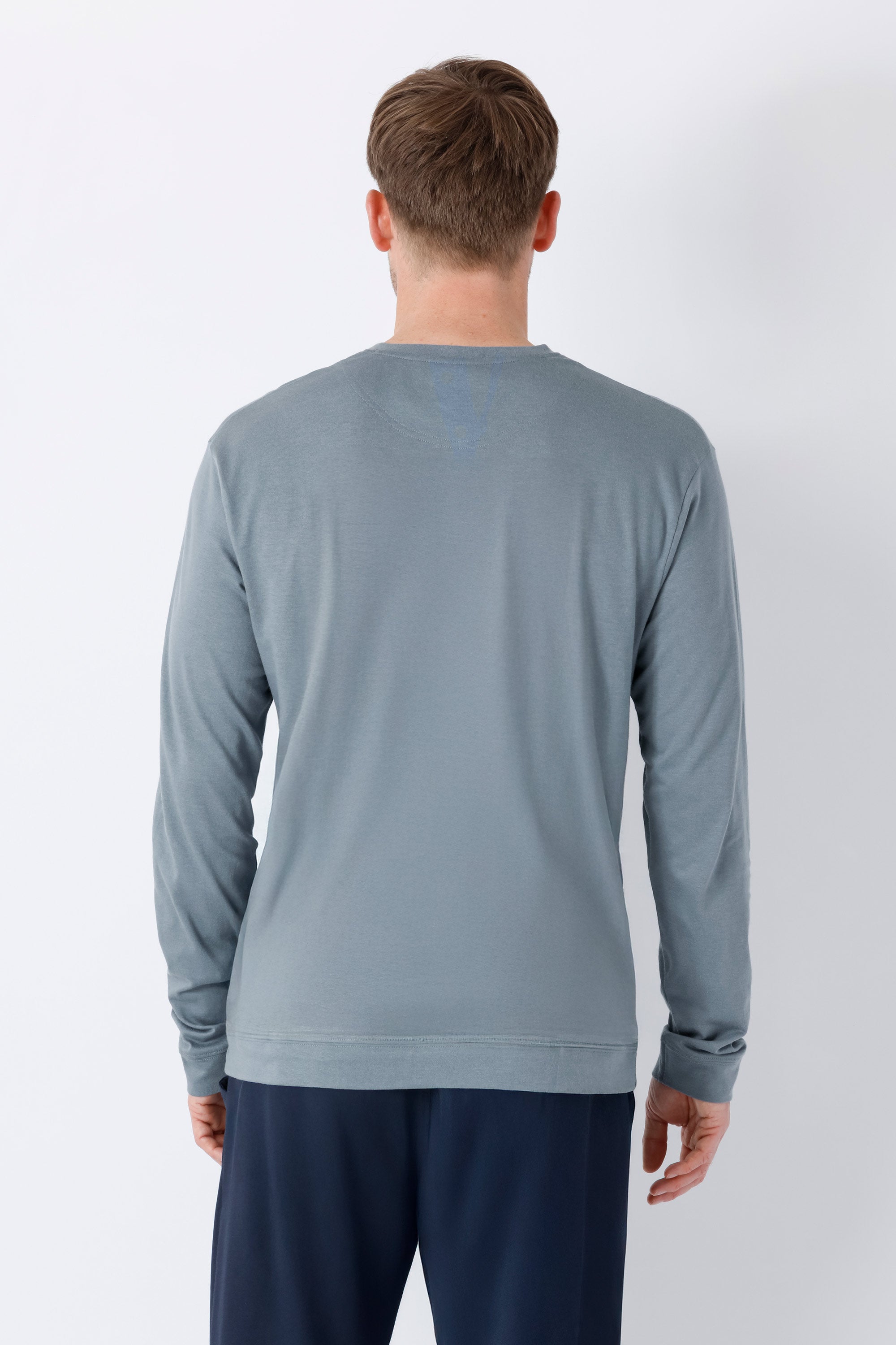 Herren langarmshirt mio x mia premium cotton tencel modal in weichem grauton mit gerippten Bündchen und Saum