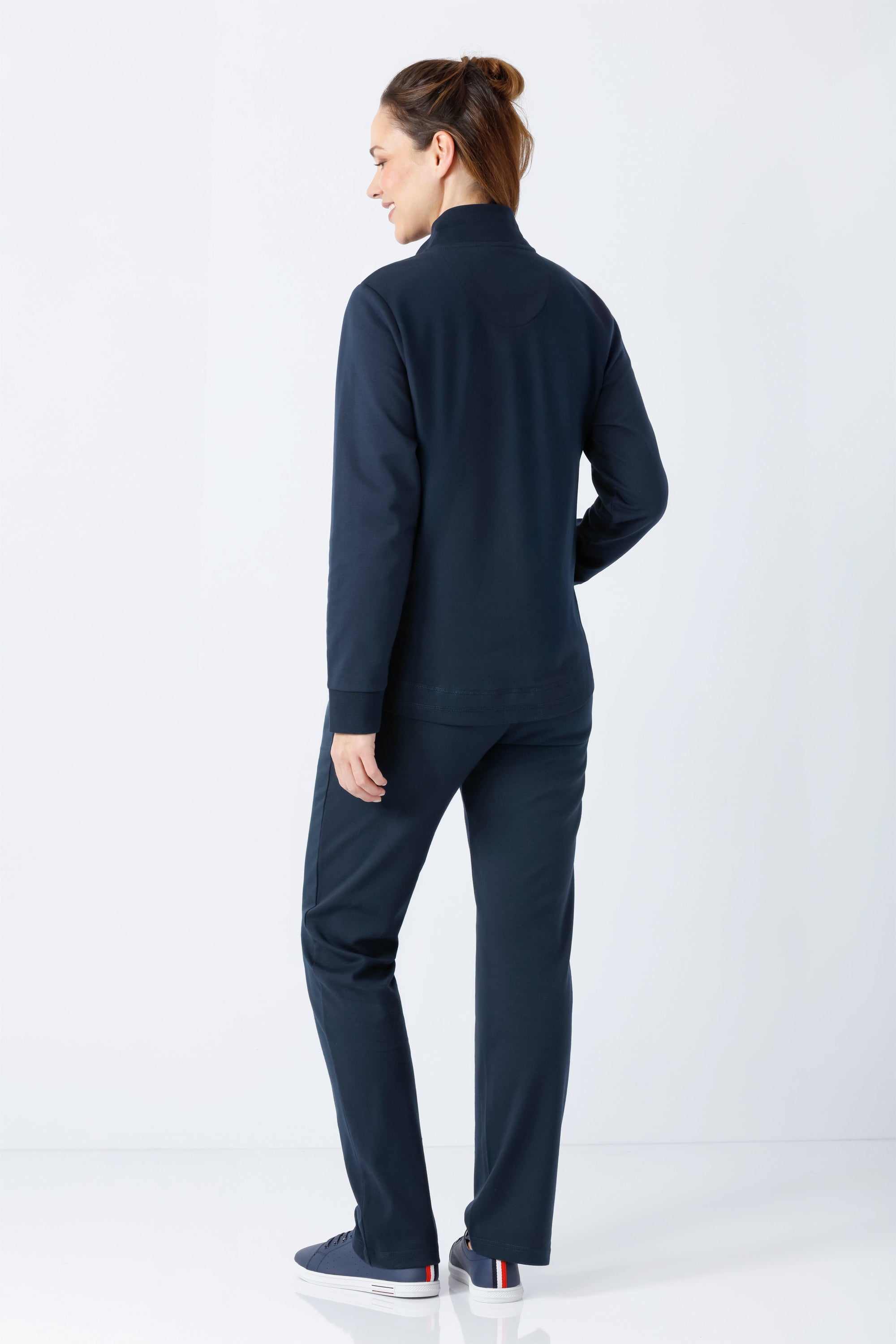 Navyblaues langärmeliges turtleneck-top mit passenden hosen aus premium komfort material von nos damen freizeit-jacke