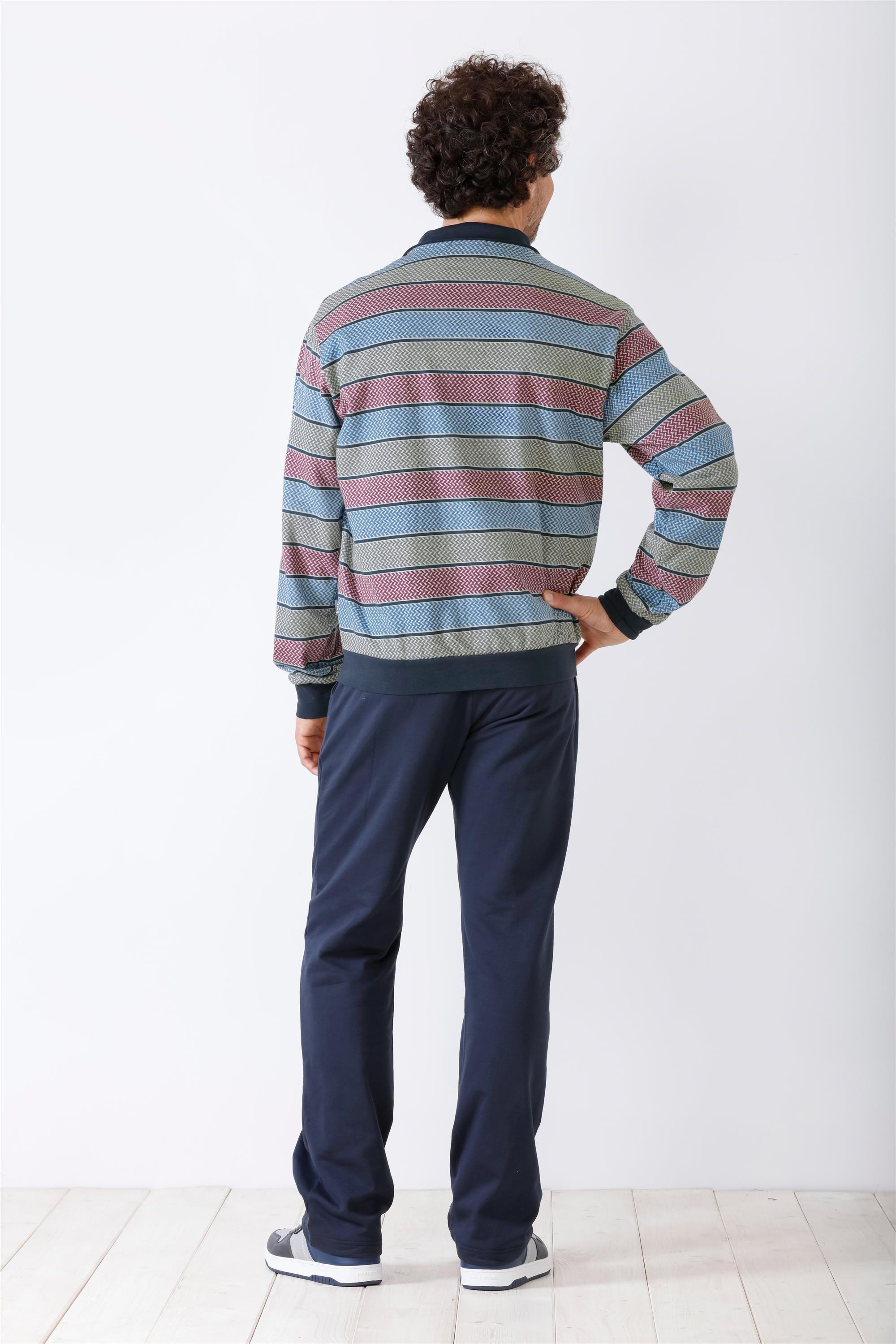 Gestreiftes langärmeliges Poloshirt für Männer.