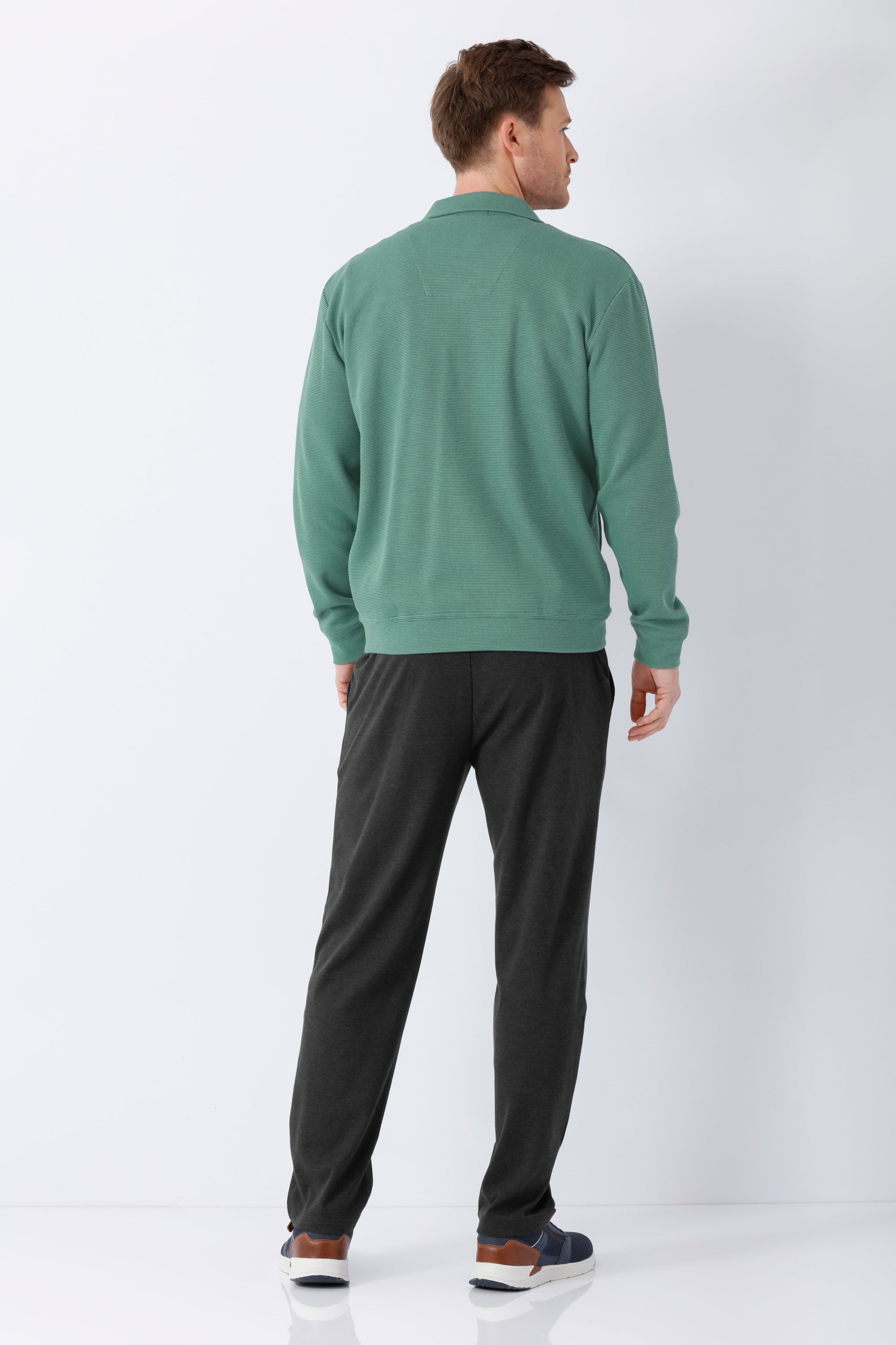 Herren freizeit-anzug klima komfort das original mit solid grünem langärmligem polo-pullover mit rippbündchen