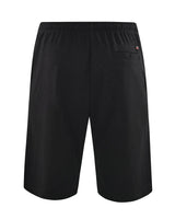 Schwarze Sportshorts mit einer kleinen Tasche und einem elastischen Bund, wahrscheinlich aus Polyester oder Nylon.