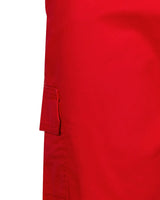Rotes Taschendetail an einem Kleid