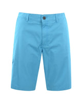 Blaue Baumwollshorts mit Knopfverschluss und Taschen.