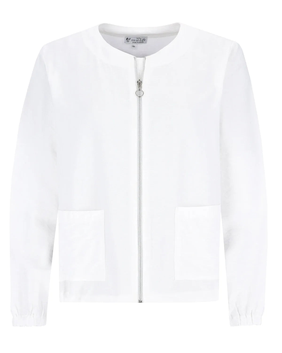 Weiße Jacke mit Reißverschluss, Taschen und Rippbündchen.