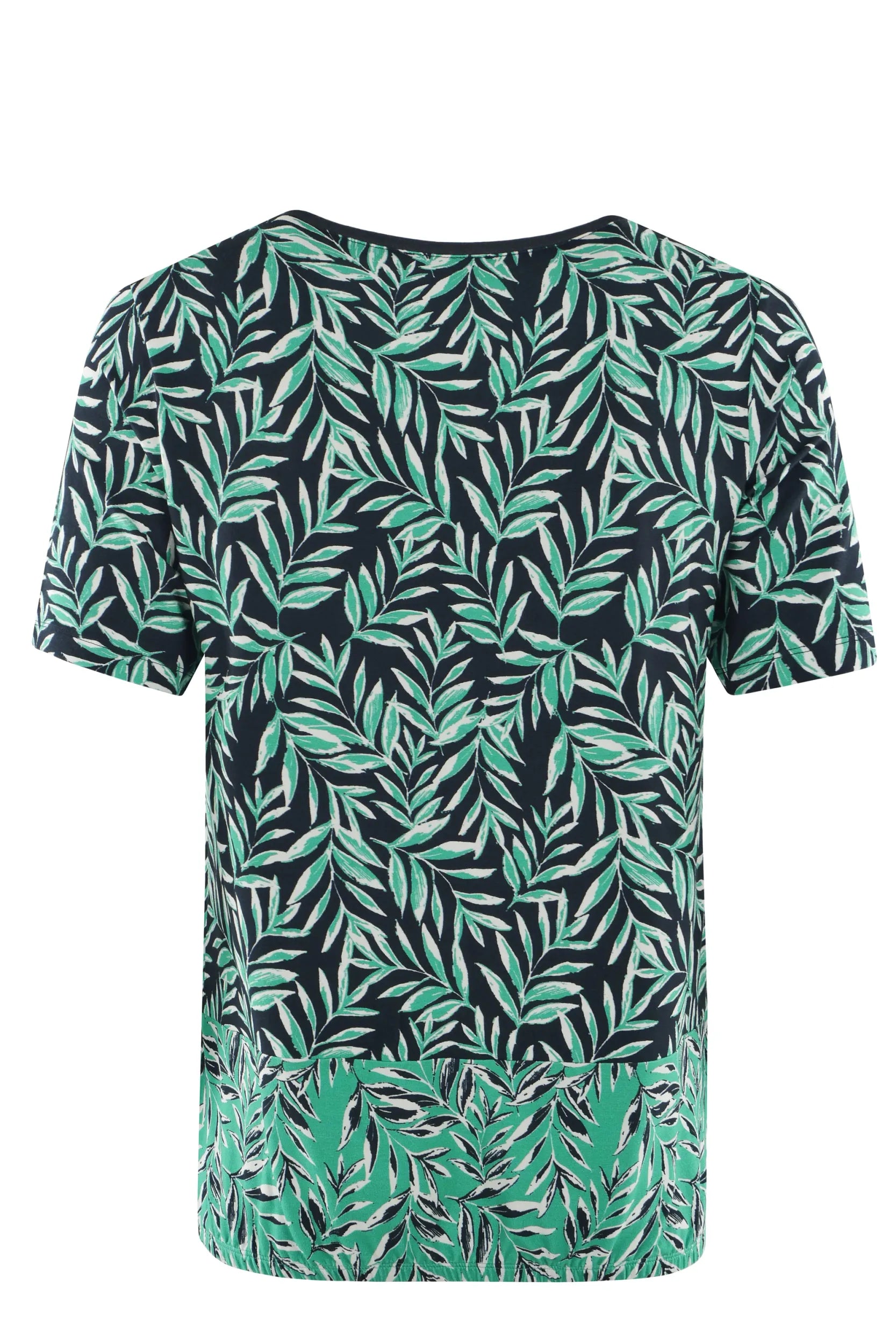 Grünes T-Shirt mit Blattdruck, kurzen Ärmeln und Rundhalsausschnitt.