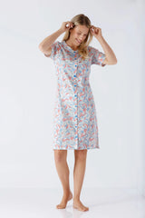Damen Nachthemd Premium Cotton: hellblaues Nachthemd mit Blumenmuster