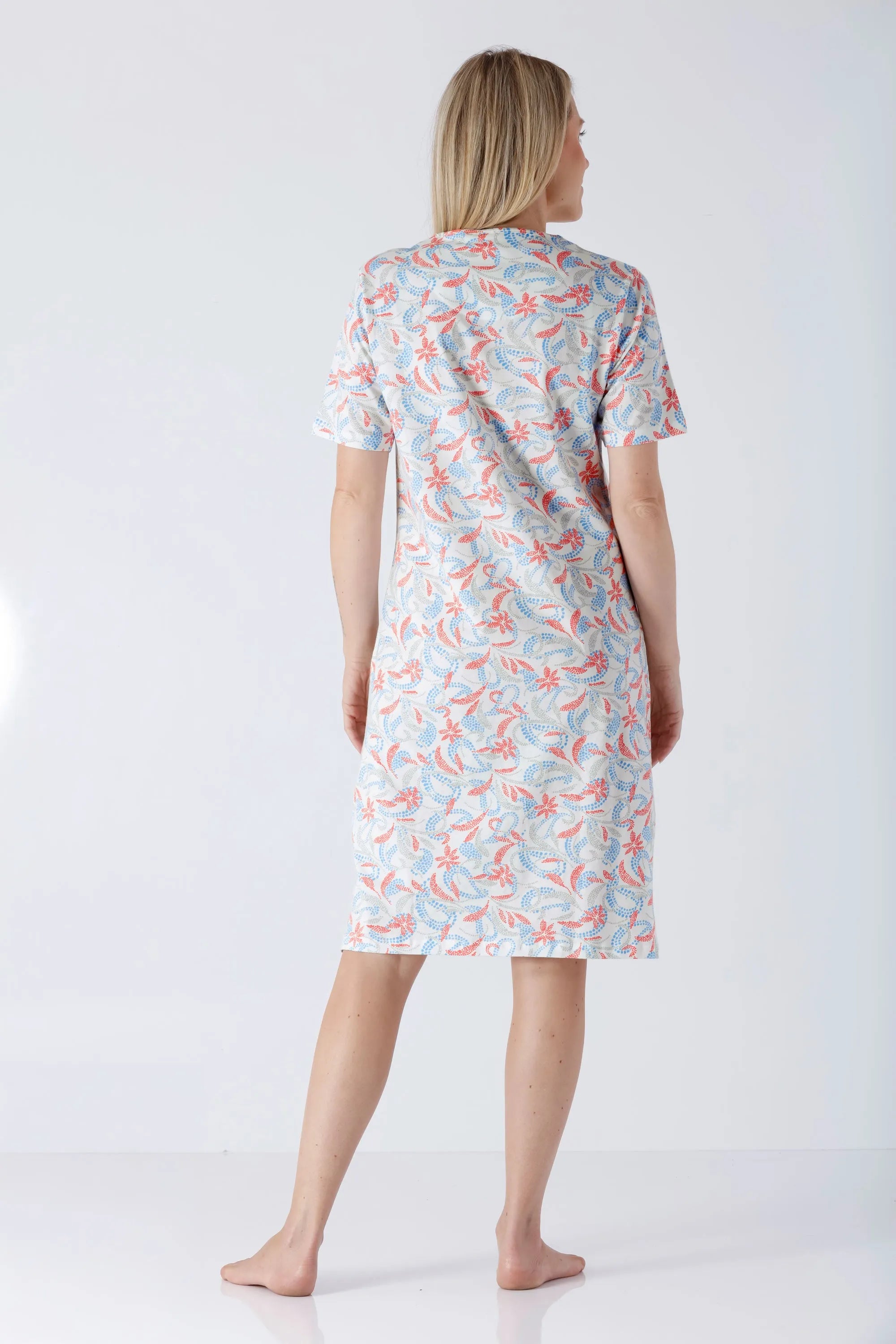 Damen Nachthemd Premium Cotton: hellblau-korallen Blumenmuster, Vorderseite