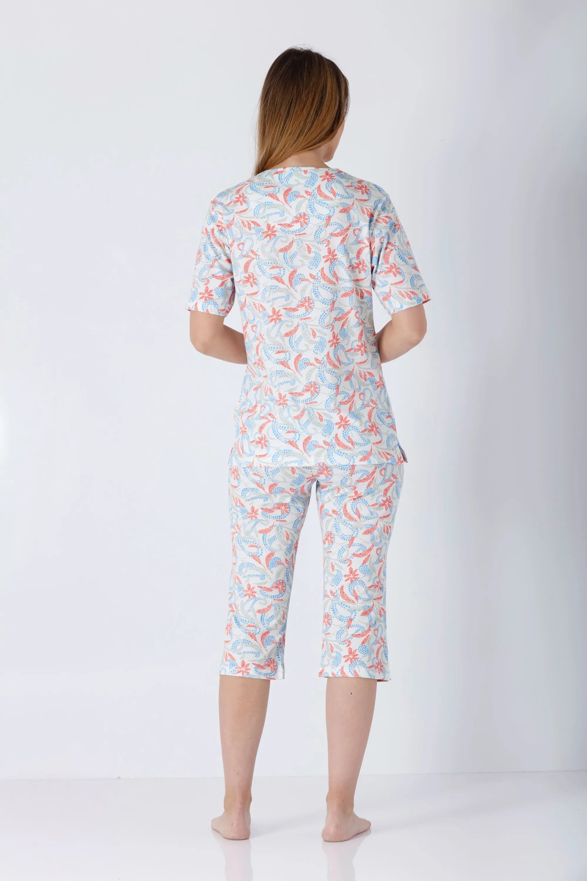 Damen Schlafanzug Capri Premium Cotton in Blau-Koralle-Weiß-Paisley-Muster