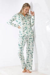 Pyjama-Set für Frauen mit weißem und grünem Blättermuster.