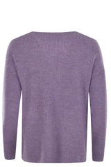 Lavendelfarbener gerippter Pullover mit langen Ärmeln und Rundhalsausschnitt.