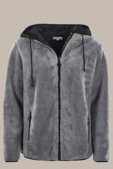 Grauer Fleece-Kapuzenpullover mit Reißverschluss, schwarzen Akzenten und Kapuzenfutter.