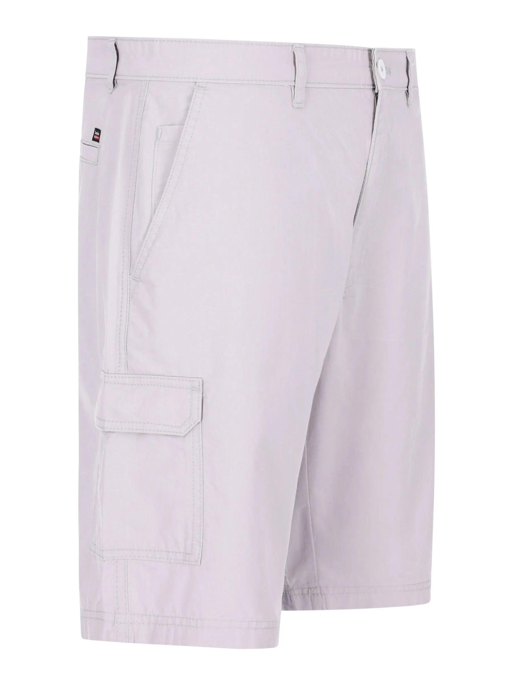 Elastische Bermudashort mit Cargotaschen in hellgrau, mehrere Taschen, Knopfverschluss