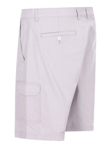 Rückseite: Hellgraue elastische Bermudashorts mit Cargotaschen