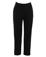 Schwarze Cropped Pants mit hoher Taille und geradem Bein.