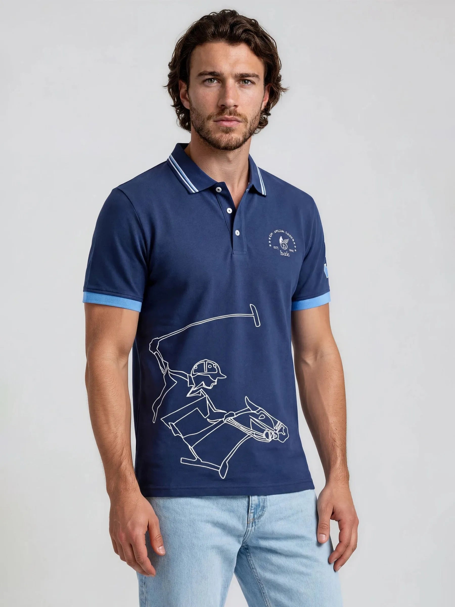 Navyblaues H Polopique EL POLISTA Poloshirt mit weißer Reiter-Linienzeichnung und hellblauer Kragen- und Ärmelsaumkante