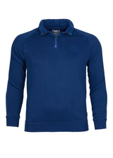 Königsblauer Pullover mit Reißverschluss, gerippten Details und Kragen im klassischen Polo-Stil.