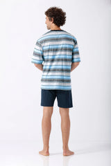 Mann in gestreiftem Kurzarm-Shirt für Herren Schlafanzug Shorty Premium Cotton