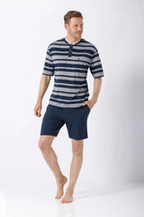 Herren Schlafanzug Shorty Premium Cotton TENCEL Modal: marine-grauer gestreifter Kurzarm-Henley-Top
